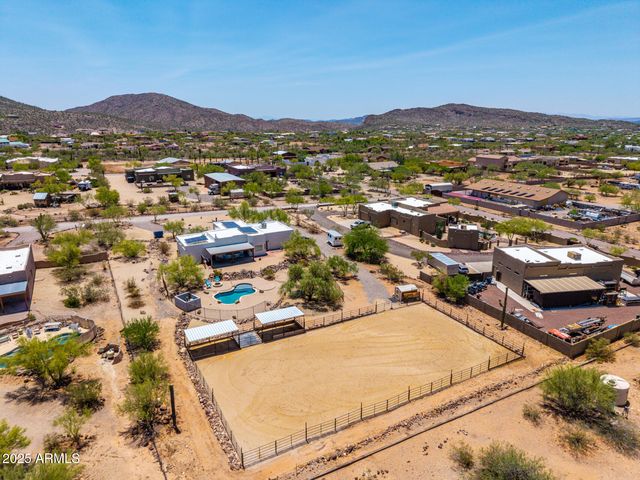 44015 N 20TH Street, New River, AZ 85087