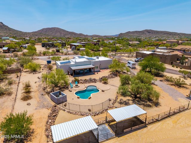 44015 N 20TH Street, New River, AZ 85087