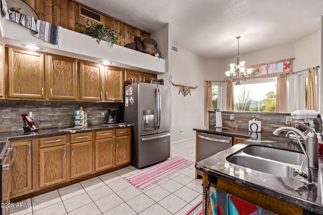 44015 N 20TH Street, New River, AZ 85087