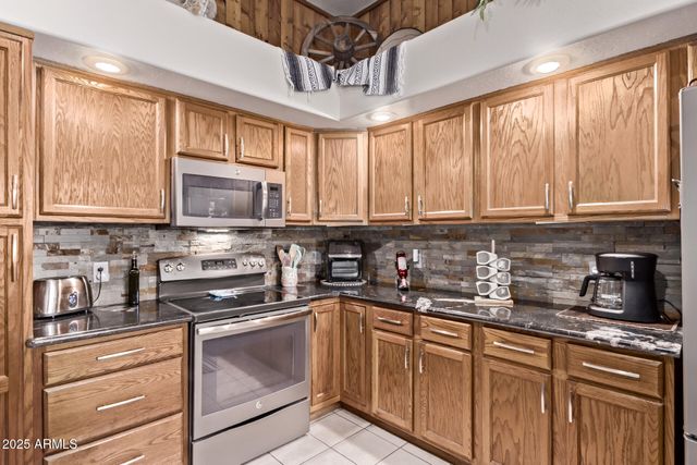 44015 N 20TH Street, New River, AZ 85087