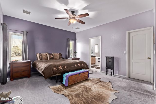 44015 N 20TH Street, New River, AZ 85087