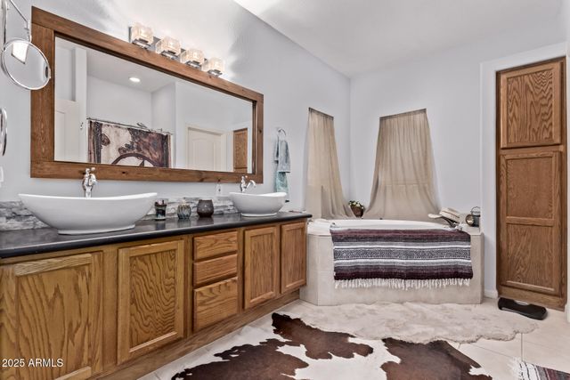 44015 N 20TH Street, New River, AZ 85087