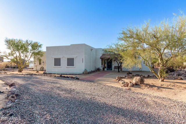44015 N 20TH Street, New River, AZ 85087