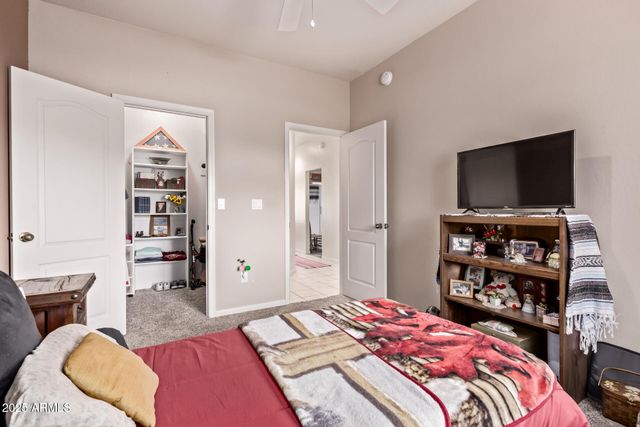 44015 N 20TH Street, New River, AZ 85087