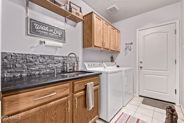 44015 N 20TH Street, New River, AZ 85087