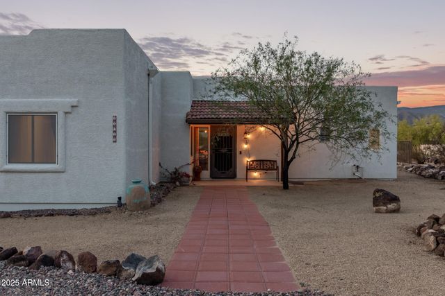 44015 N 20TH Street, New River, AZ 85087