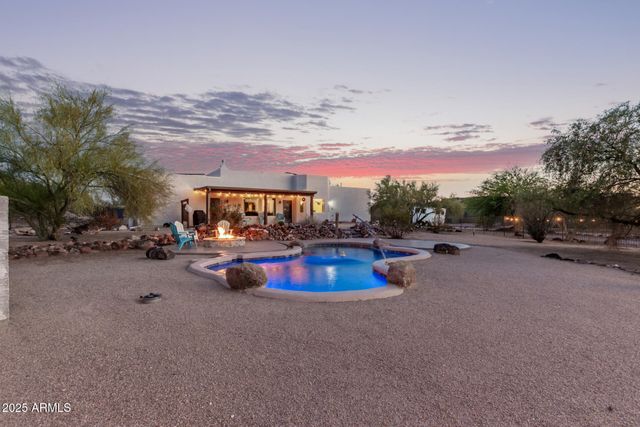 44015 N 20TH Street, New River, AZ 85087