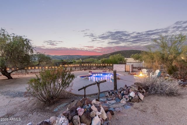 44015 N 20TH Street, New River, AZ 85087