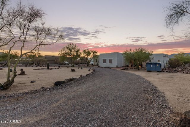 44015 N 20TH Street, New River, AZ 85087