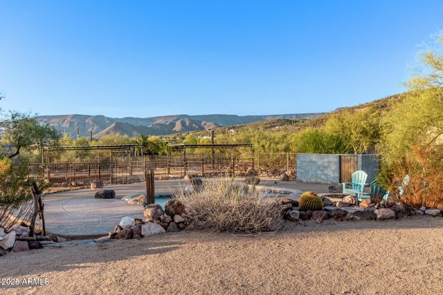 44015 N 20TH Street, New River, AZ 85087