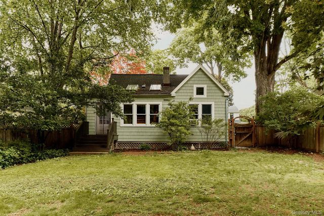 28 S Parsonage Street, Rhinebeck, NY 12572