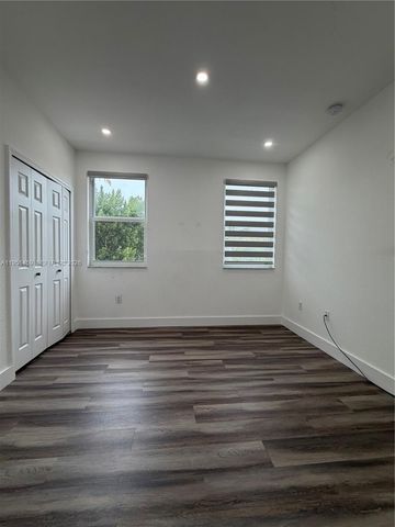 8415 NW 108th Pl, Doral, FL 33178