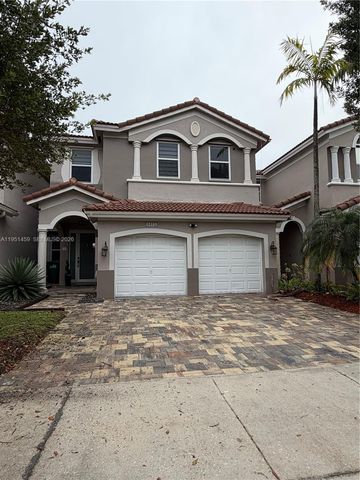 8415 NW 108th Pl, Doral, FL 33178