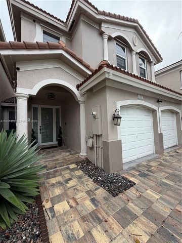 8415 NW 108th Pl, Doral, FL 33178