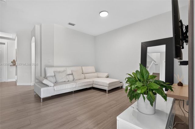 10861 NW 79th Street, Doral, FL 33178