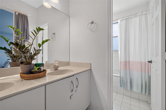 10861 NW 79th Street, Doral, FL 33178