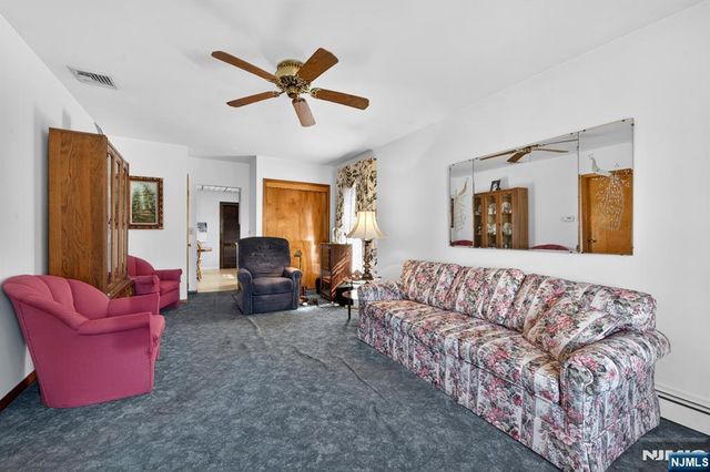4-16 Bergen Avenue, Fair Lawn, NJ 07410