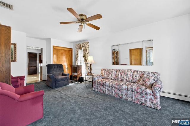 4-16 Bergen Avenue, Fair Lawn, NJ 07410