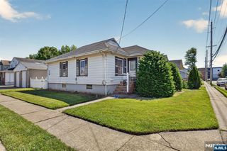 4-16 Bergen Avenue, Fair Lawn, NJ 07410