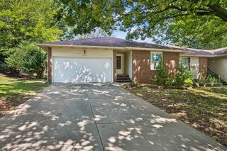 305 East Cardinal Street, Springfield, MO 65810