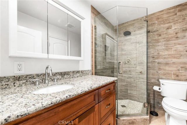 5892 Meadowlark Drive, Huntington Beach, CA 92649