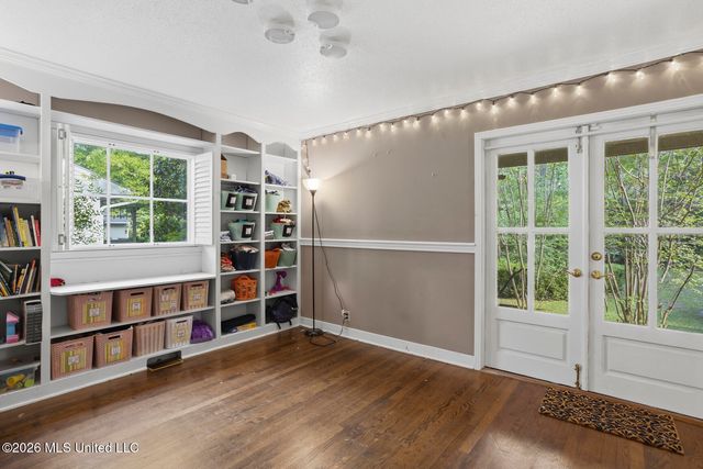 1012 Buckley Drive, Jackson, MS 39206