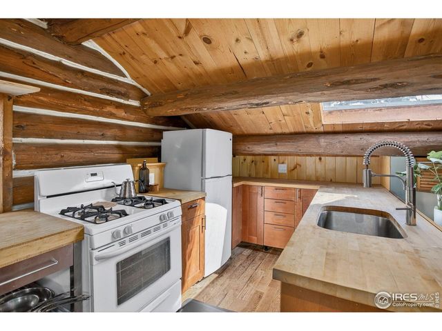 1327 Weaver Dr, Boulder, CO 80302