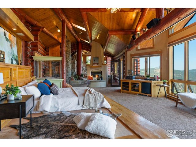 1327 Weaver Dr, Boulder, CO 80302