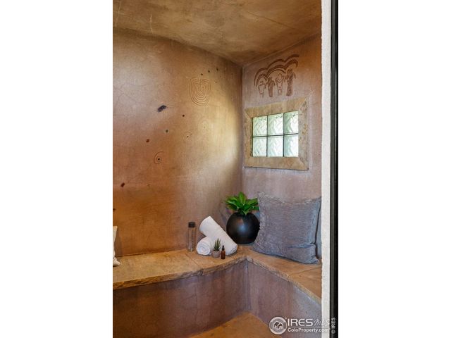 1327 Weaver Dr, Boulder, CO 80302