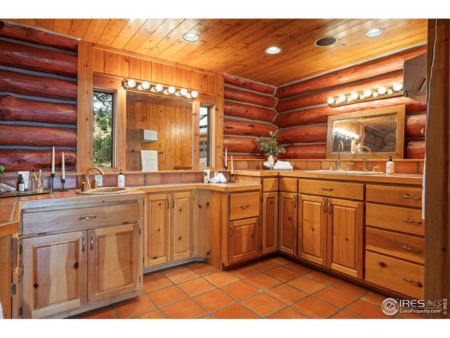 1327 Weaver Dr, Boulder, CO 80302