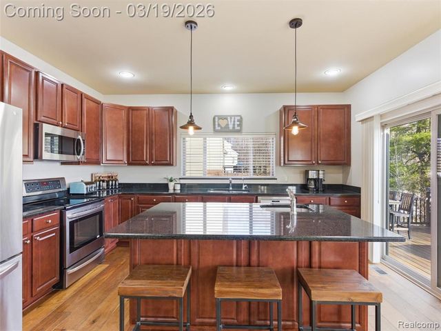 6866 Williamsbury Circle, Clarkston, MI 48348