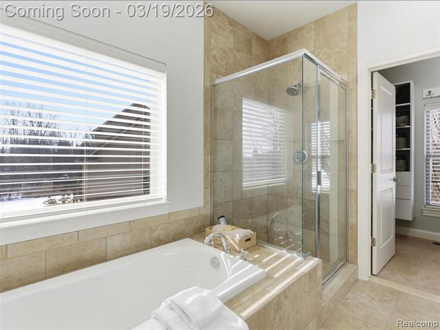 6866 Williamsbury Circle, Clarkston, MI 48348