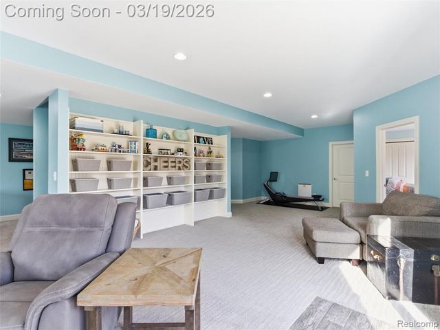 6866 Williamsbury Circle, Clarkston, MI 48348