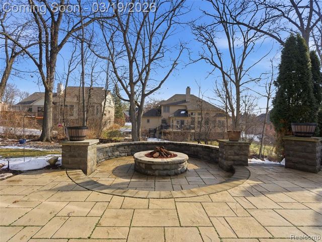 6866 Williamsbury Circle, Clarkston, MI 48348