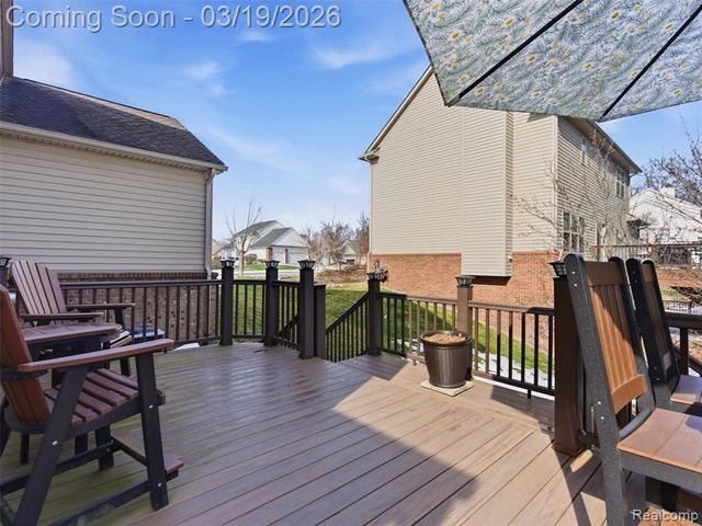 6866 Williamsbury Circle, Clarkston, MI 48348