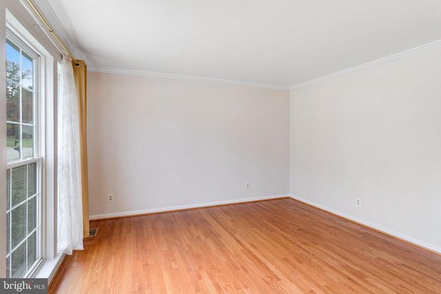 15385 BEVANWOOD DR, Woodbridge, VA 22193