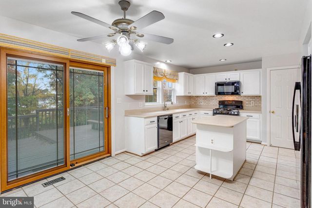 15385 BEVANWOOD DR, Woodbridge, VA 22193