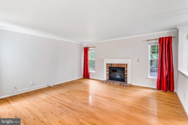 15385 BEVANWOOD DR, Woodbridge, VA 22193