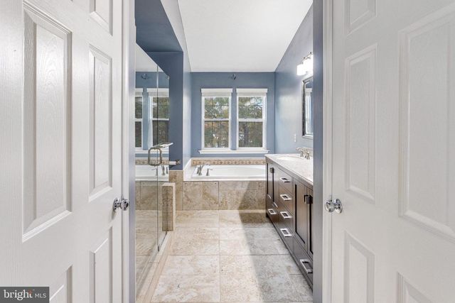 15385 BEVANWOOD DR, Woodbridge, VA 22193