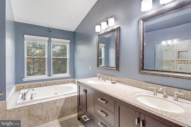 15385 BEVANWOOD DR, Woodbridge, VA 22193