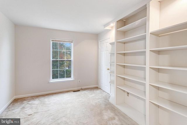 15385 BEVANWOOD DR, Woodbridge, VA 22193