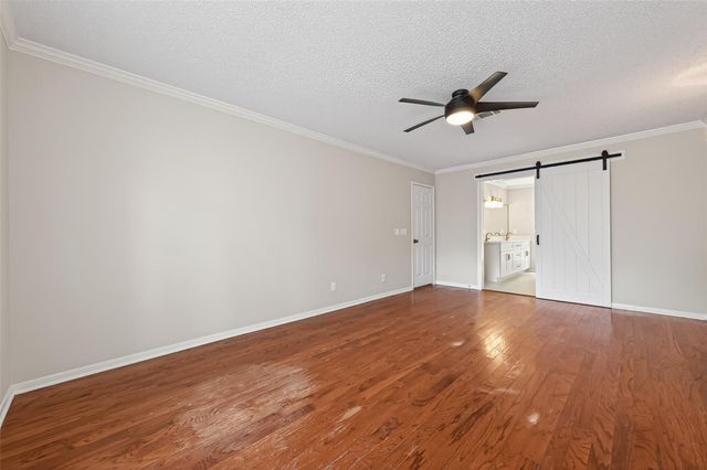 106 Breezy Point Pl, Spring, TX 77381
