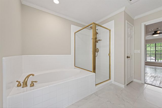106 Breezy Point Pl, Spring, TX 77381
