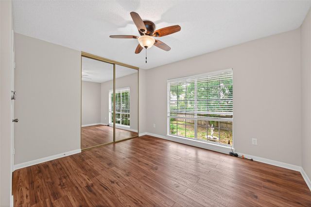 106 Breezy Point Pl, Spring, TX 77381