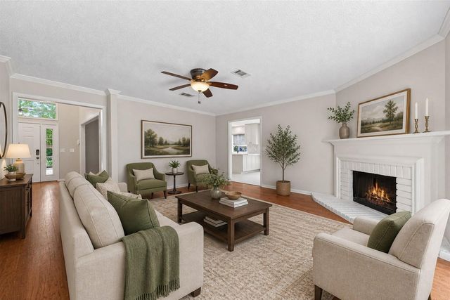 106 Breezy Point Pl, Spring, TX 77381
