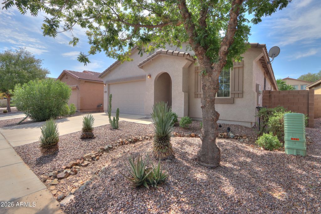 42531 W PALMYRA Lane, Maricopa, AZ 85138 — photo 2