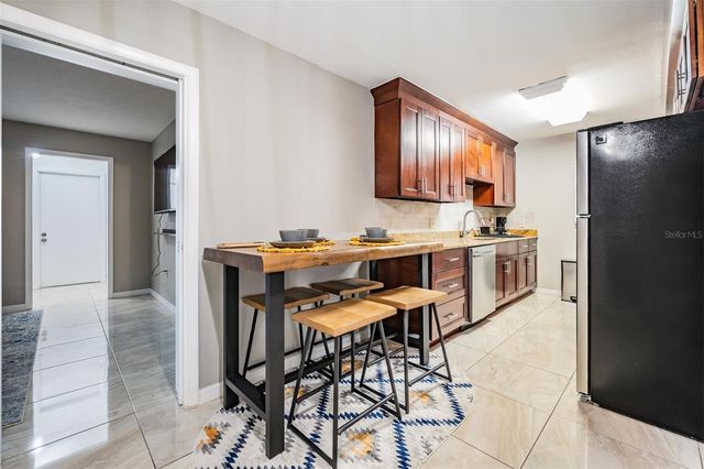 3718 W MCKAY AVENUE 104, Tampa, FL 33609