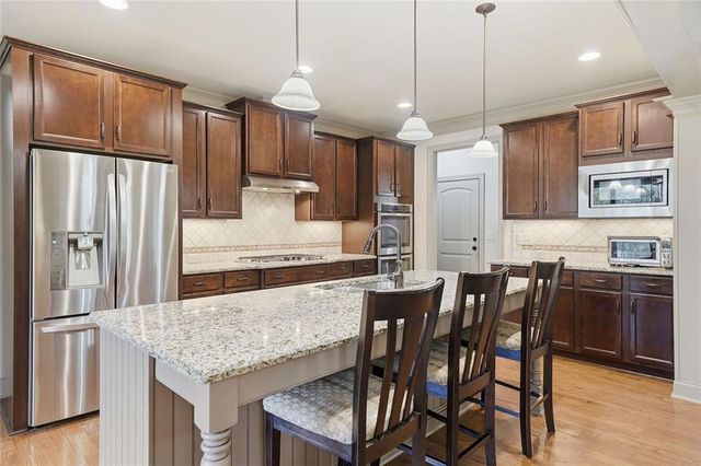 112 Glenmill Way, Woodstock, GA 30188