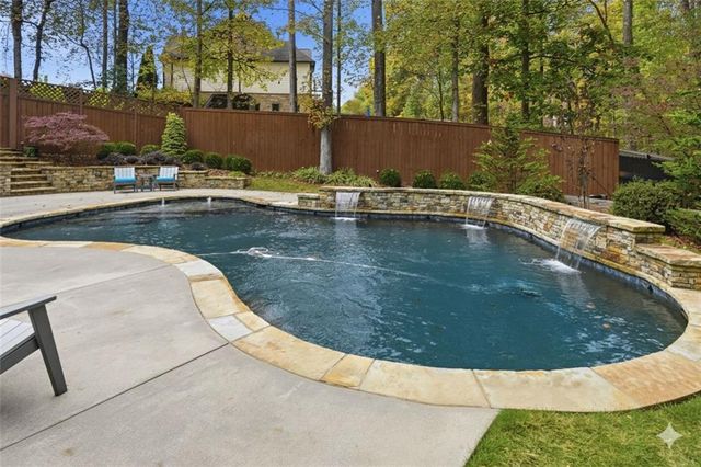 112 Glenmill Way, Woodstock, GA 30188