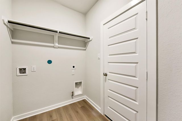 1990 Brookpointe Lane, Dayton, TX 77535